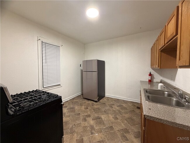 Building Photo - 1208 City St