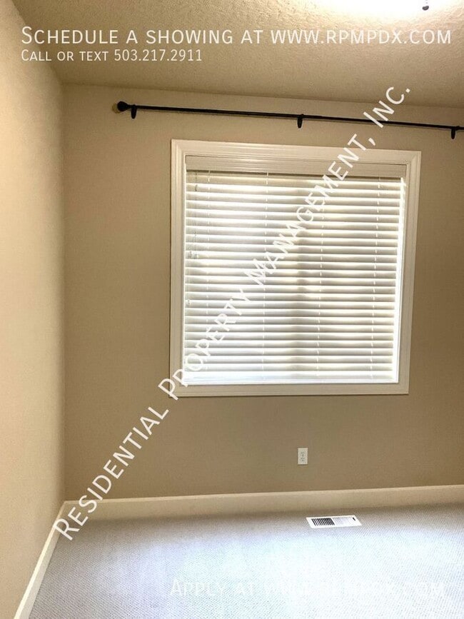 Building Photo - 18278 SW Santoro Dr