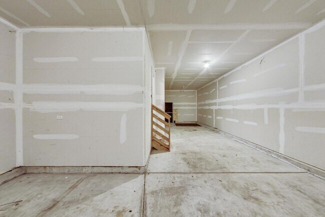 Building Photo - 2951 Old Glory Dr