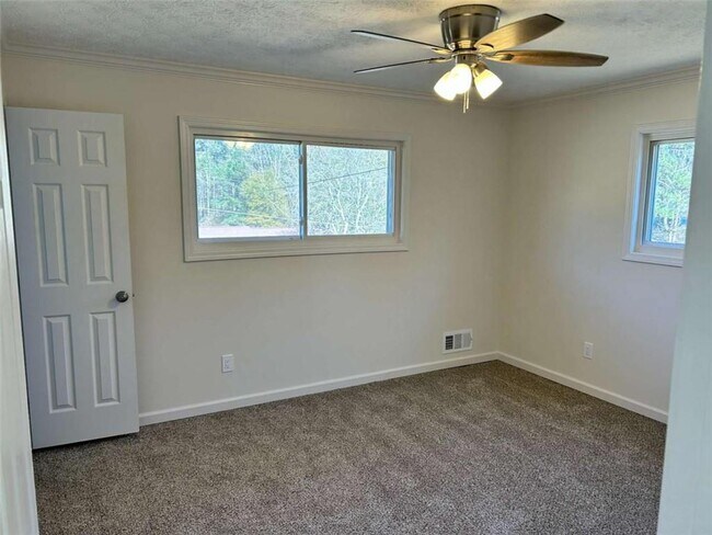 Building Photo - 4642 Elmherst Dr