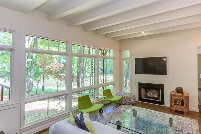 Building Photo - 4416 Arrowhead Trail