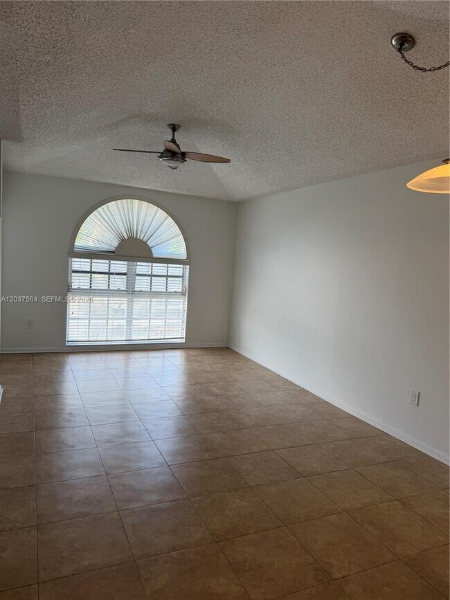 Building Photo - 1280 S Alhambra Cir