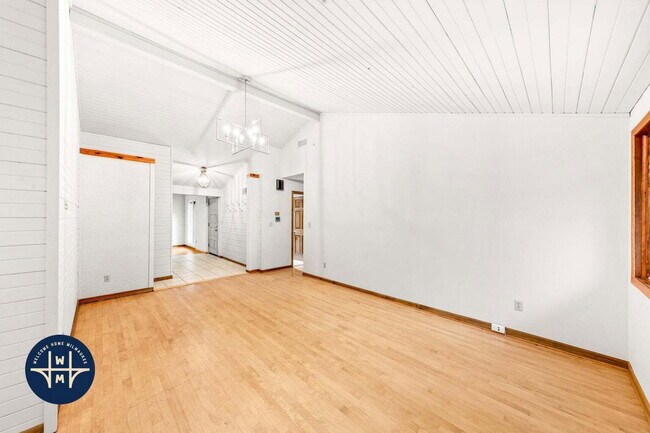 Building Photo - 15685 Brojan Dr