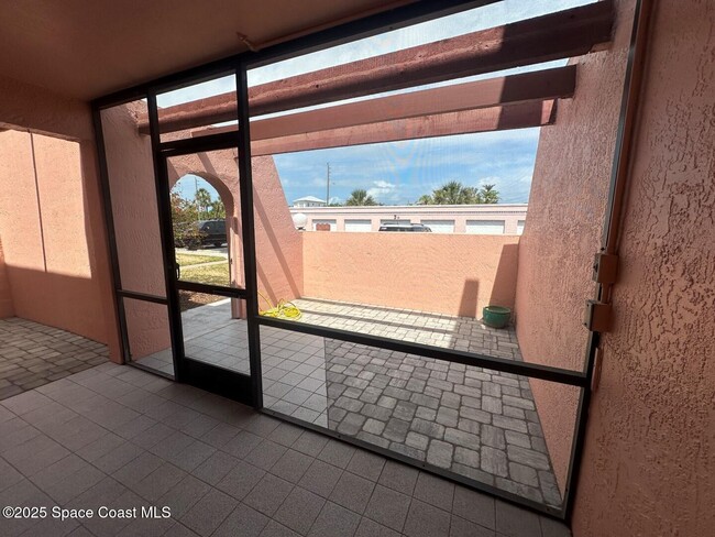 Building Photo - 744 S Orlando Ave
