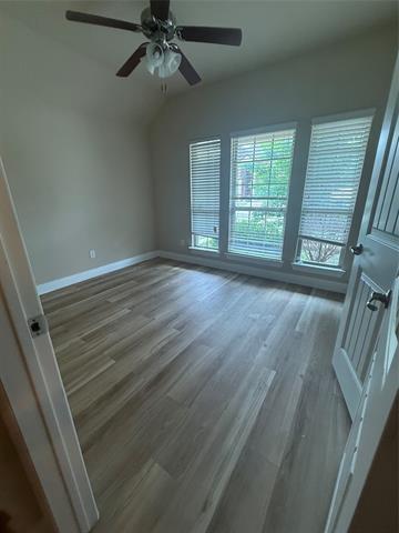 Building Photo - 15616 Leadenhall St