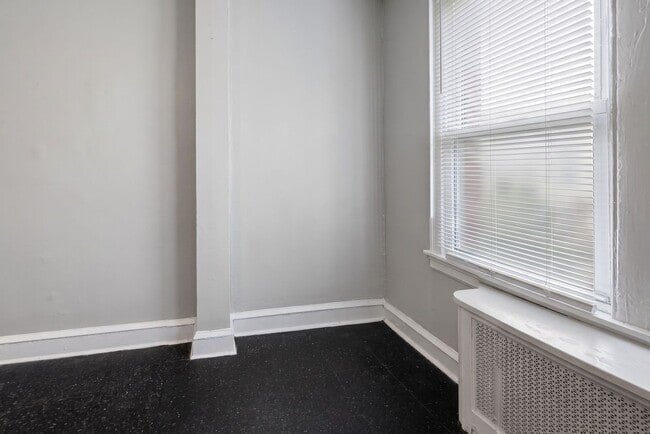 Building Photo - 6724 Wyncote Ave