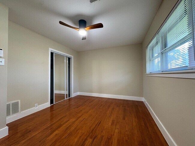 Building Photo - 1411 Ansbury Dr