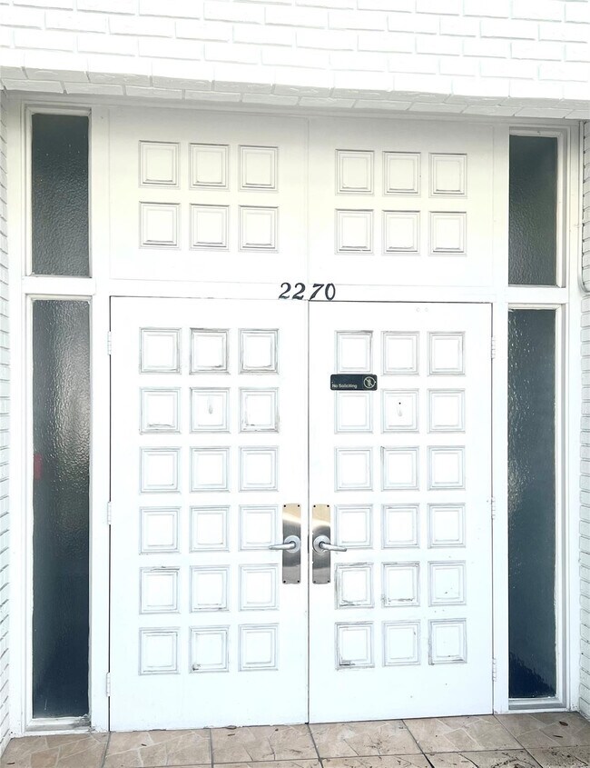 Building Photo - 2270 NE 68th St