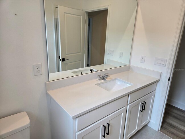 Building Photo - 899 Asterfield Ln