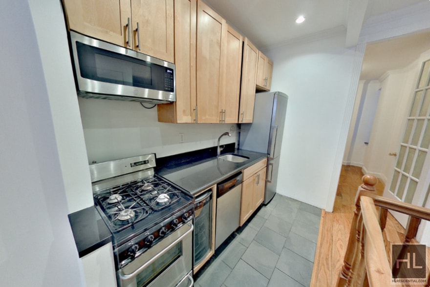 Building Photo - East 100th Street