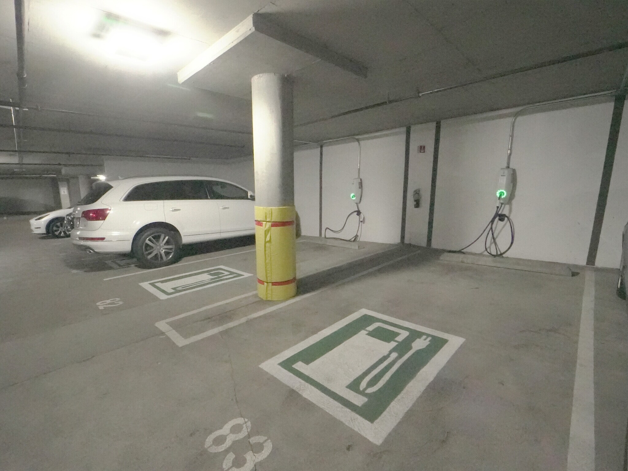 Building Photo - 88 King St