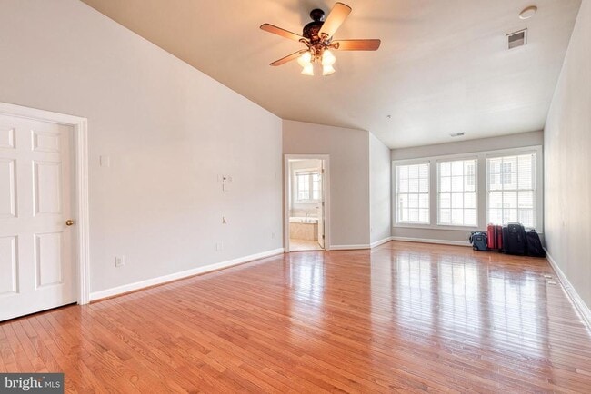 Building Photo - 1564 Penzance Way