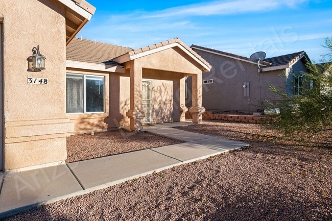 Building Photo - MOVE IN SPECIAL, $750 OFF FIRST MONTH