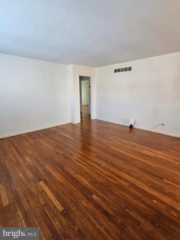 Building Photo - 21 Dawes Dr