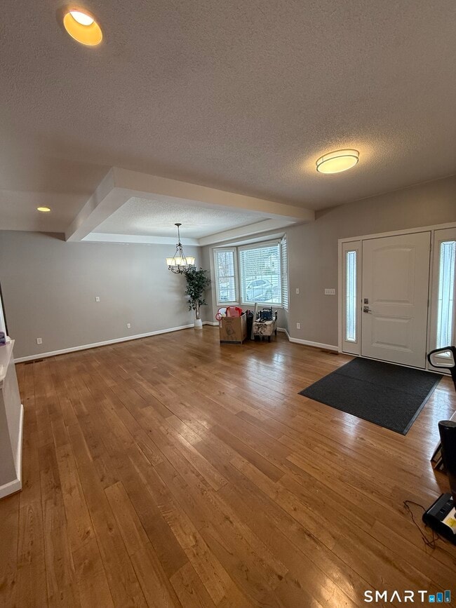 Building Photo - 104 Valley View Rd