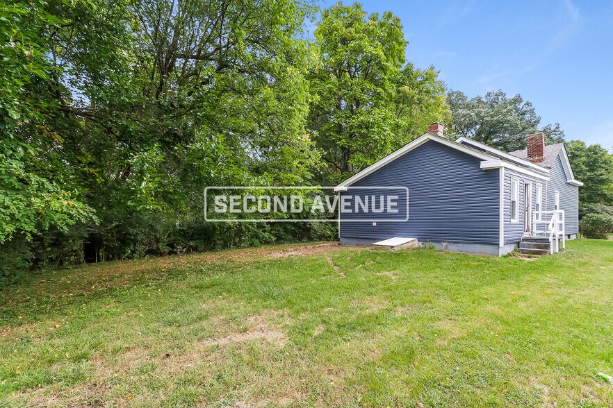 Building Photo - 527 Highland Pl