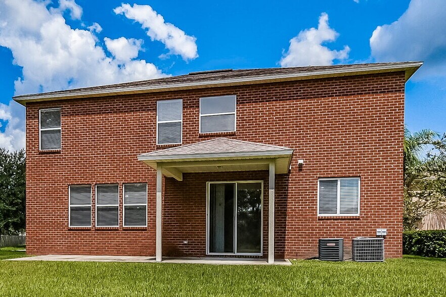 Building Photo - 11384 Cain Oaks Court