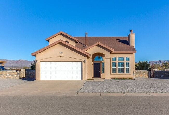 Primary Photo - Charming 3 bedroom, 2 bathroom home for rent