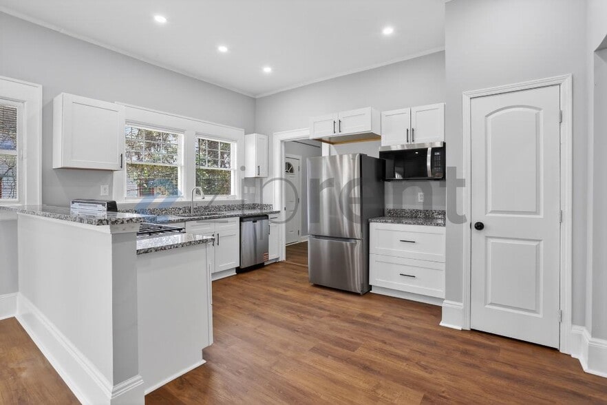 Building Photo - 1656 Ware Ave