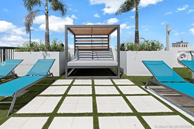 Building Photo - 5350 NW 84th Ave