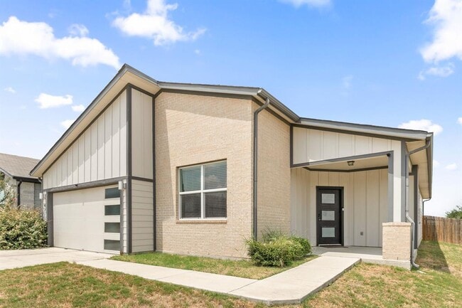 Building Photo - 4712 Canongate Dr