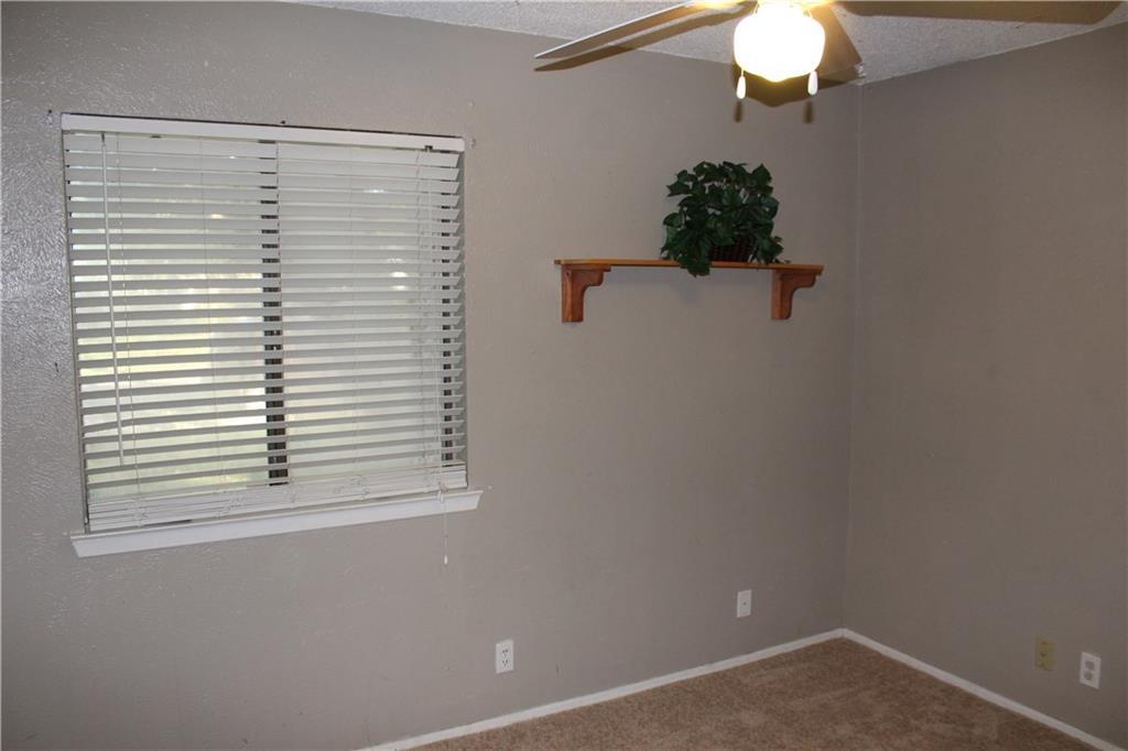 Building Photo - 1702 Goodson Ln