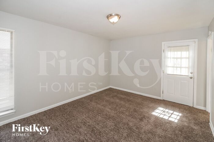 Building Photo - 4414 Sandy Park Dr