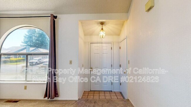 Building Photo - 7474 Mercedes Way