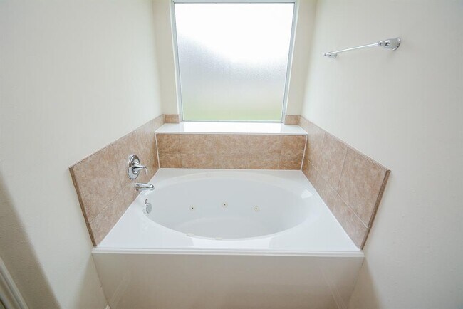 Building Photo - 10030 Arcadian Spgs Ln