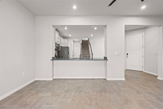 Building Photo - 11815 Sky Acrs Ter