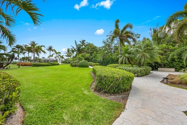Building Photo - 607 Ocean Dr