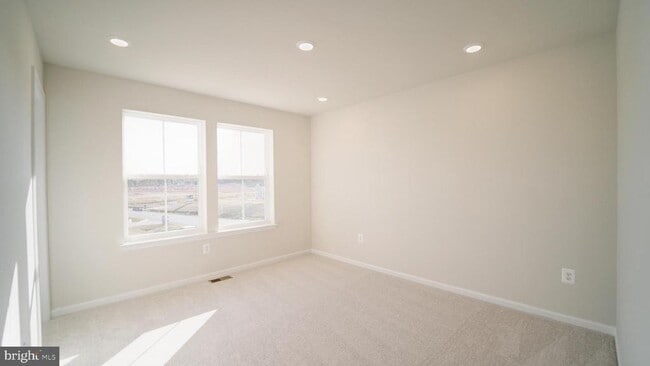Building Photo - 103 Brashear Ct