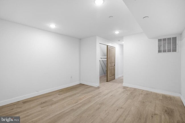 Building Photo - 2346 N 16th St