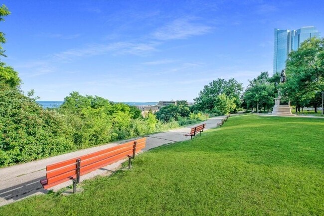 Building Photo - 1028 E Juneau Ave