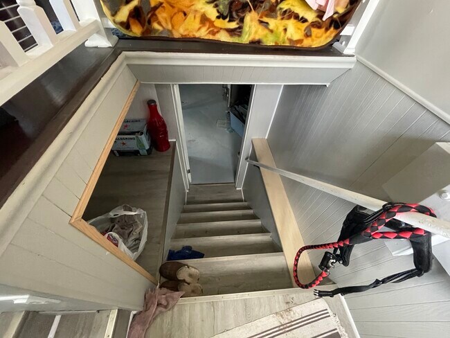 Building Photo - 1524 E Algonquin Rd