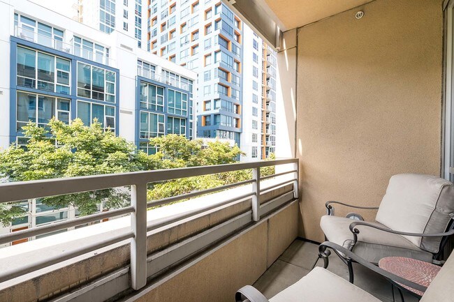 Building Photo - Luxury Condo at Park Terrace