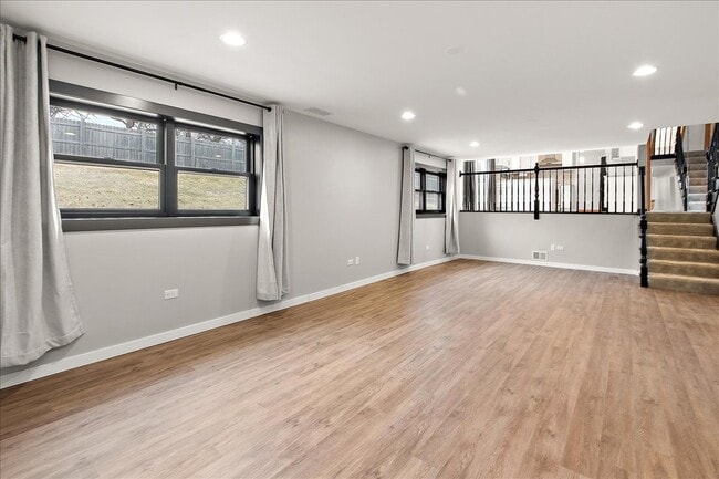 Building Photo - 7440 W Manitoba Dr