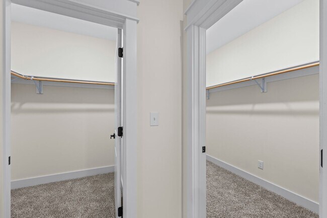 Building Photo - Modern New Construction Home