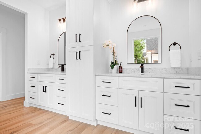 Building Photo - 106 Arbor Dr