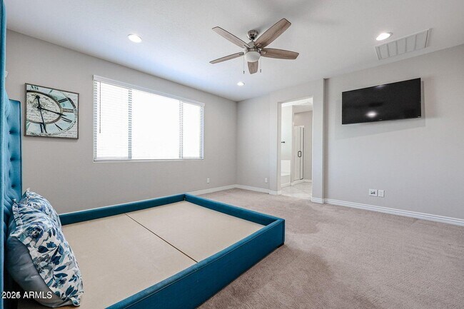 Building Photo - 9553 W Donald Dr