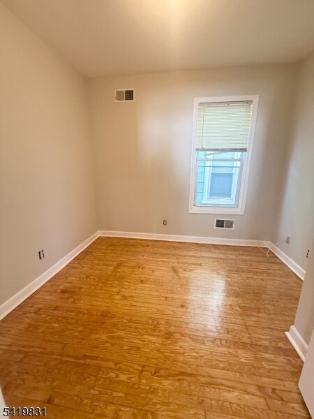 Building Photo - 204 Burgess Pl