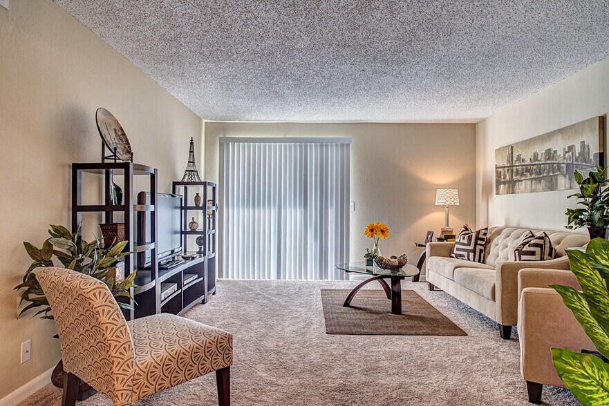 Royal Arms of Louisville 1900 Bashford Manor Ln Louisville KY 40218