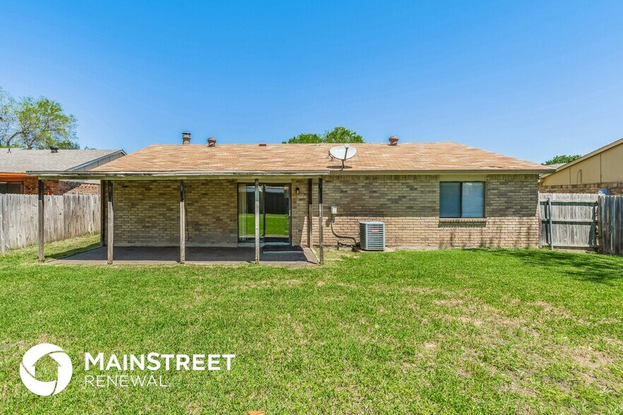 Building Photo - 6932 Sandstone Ct