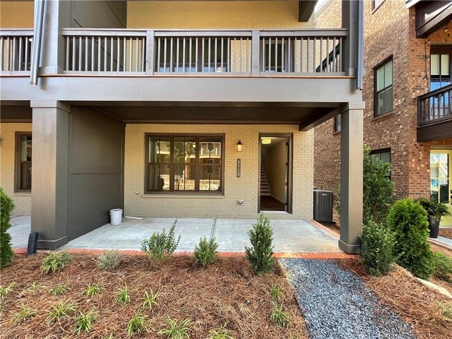 Building Photo - 6550 Cortland Walk