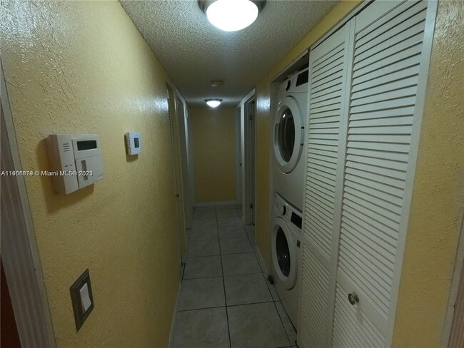 Building Photo - 8600 SW 149th Ave