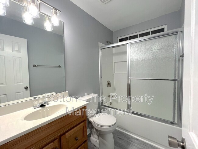 Building Photo - 13446 Cassington Ct