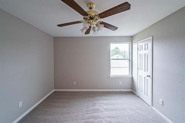 Building Photo - 28877 San Bernard River Loop