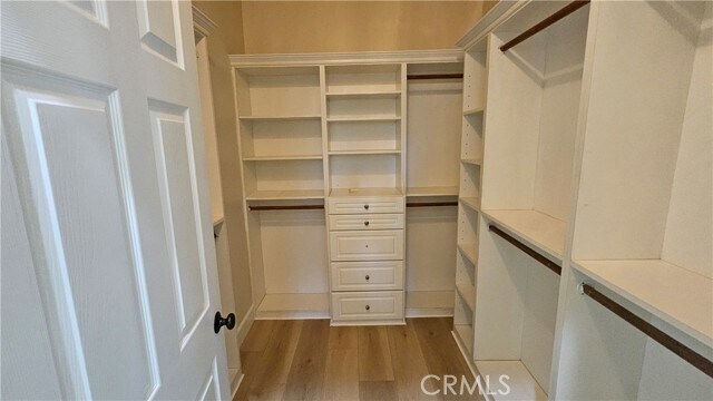 Building Photo - 2566 Pearblossom St