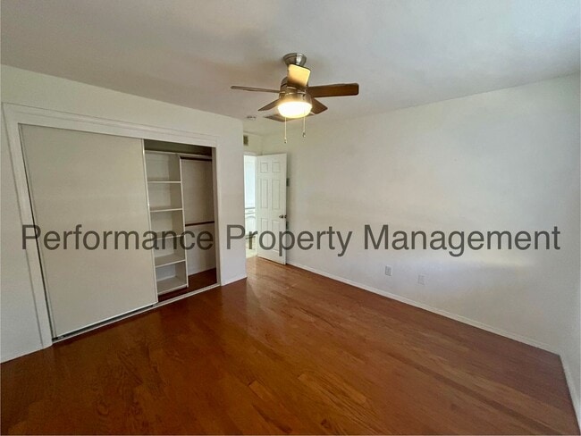 Building Photo - Stunning 3 Bed/2 Bath NW Bakersfield Home ...