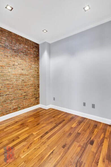 Building Photo - 329 E 58th St